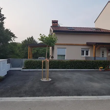 Zagar Lux
