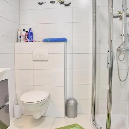 Zagar With Jacuzzi Apartment