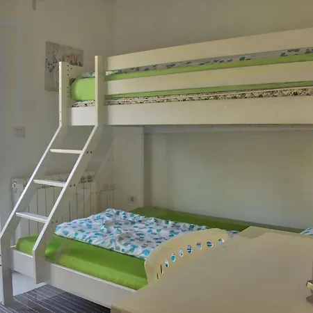 Zagar With Jacuzzi Apartment Porec